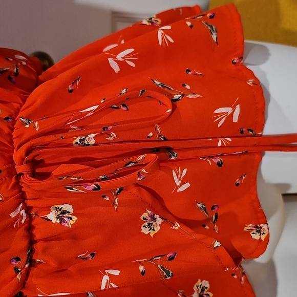 Astr The Label Tawnia Surplice Top Sz L NWT MSRP $68 - Picture 2 of 8